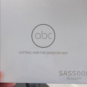 Sassoon Academy hair cutting DVD